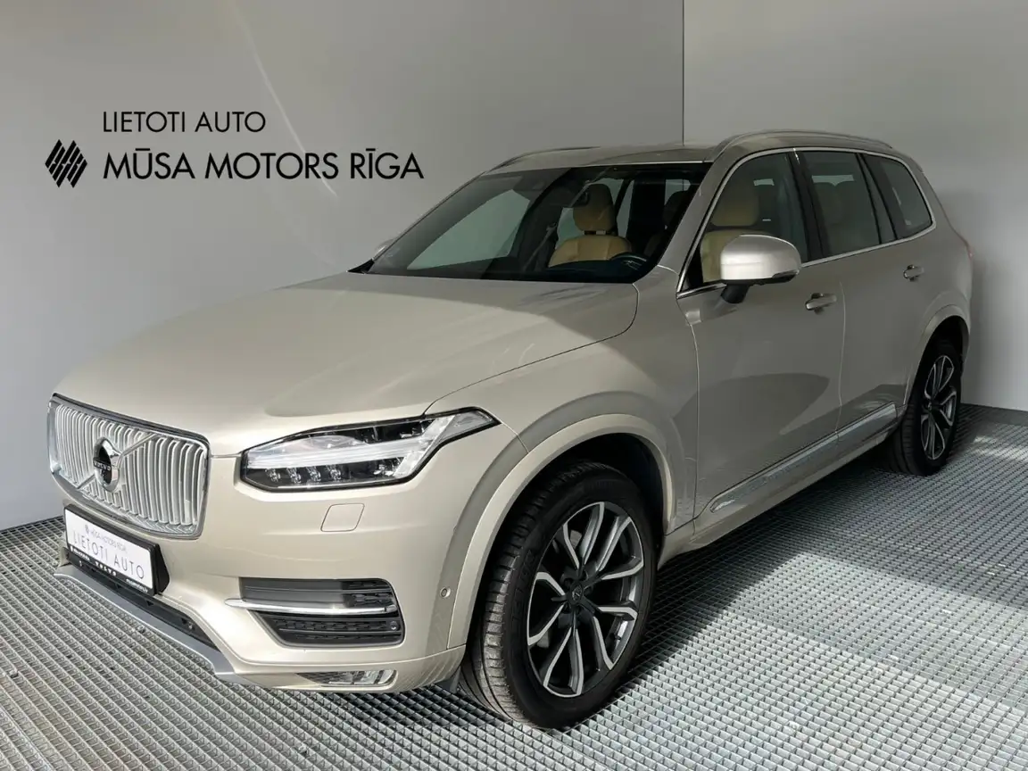 VOLVO XC90