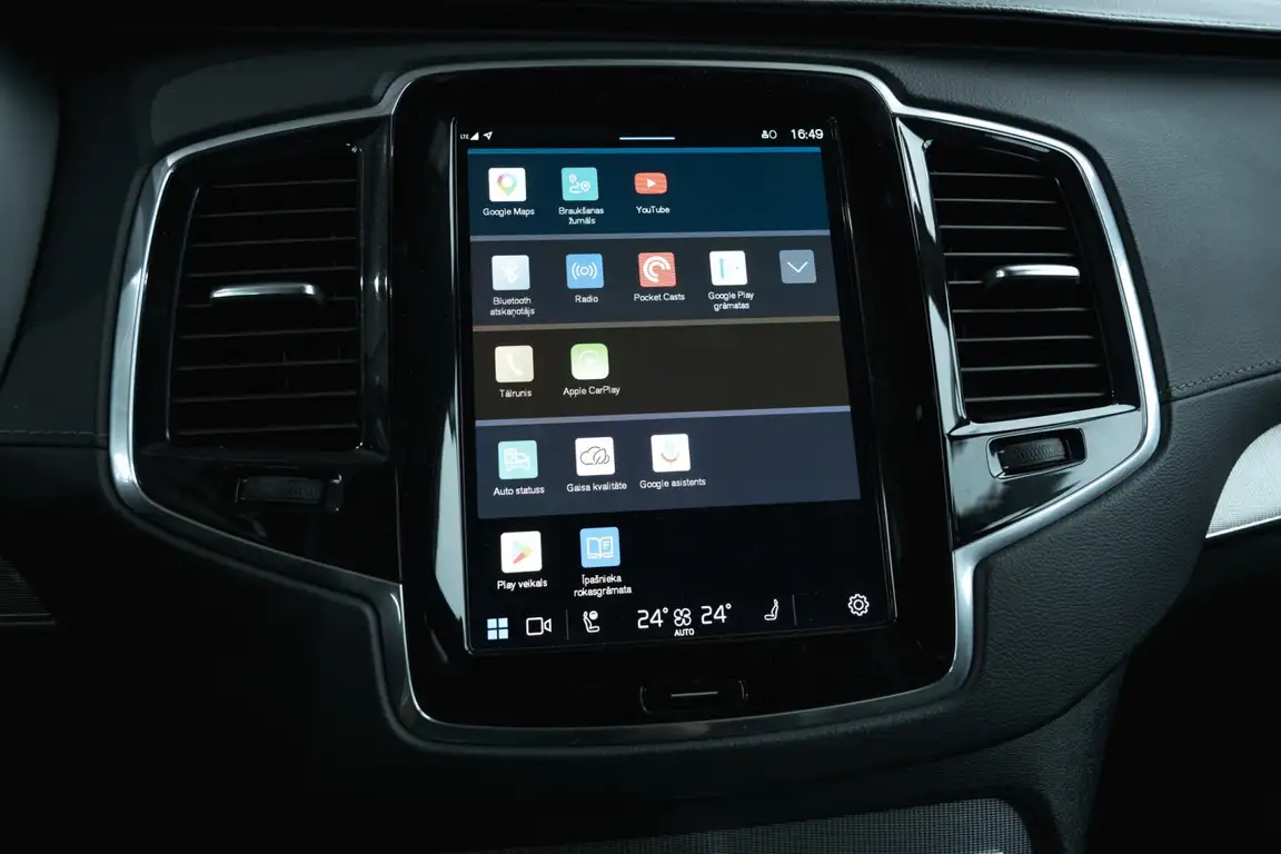 VOLVO XC90