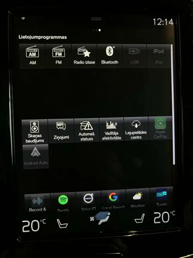 VOLVO XC90