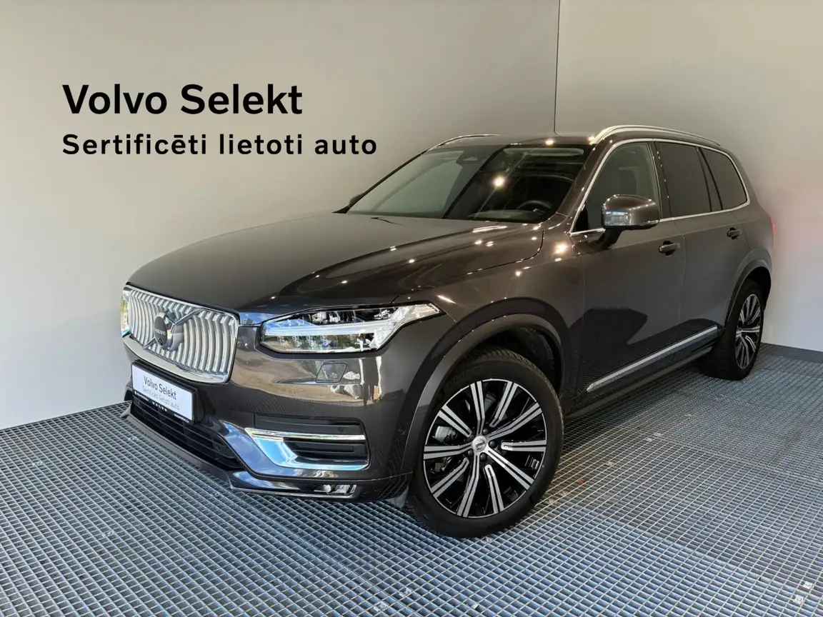 VOLVO XC90