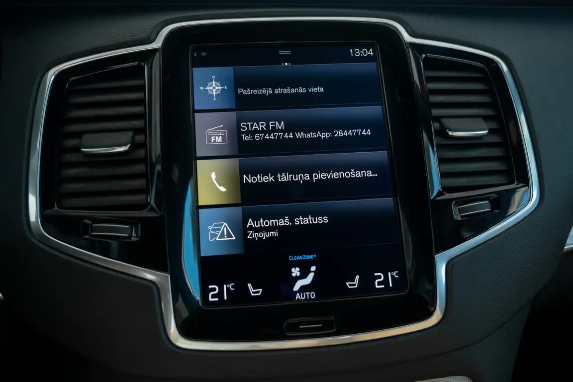 VOLVO XC90