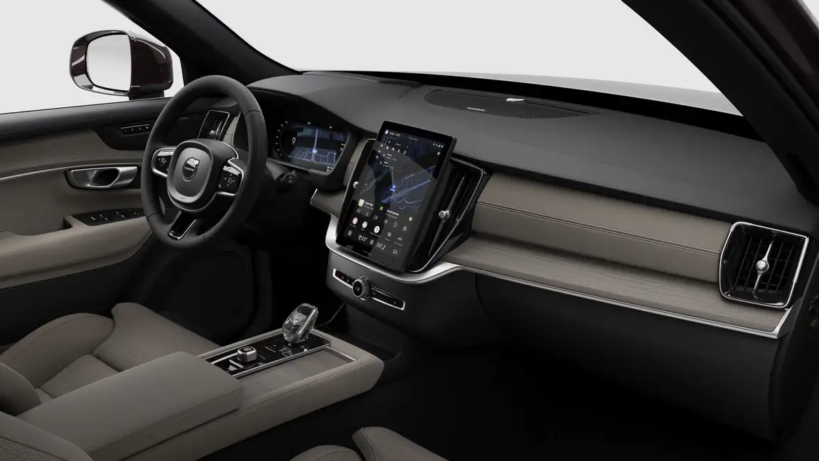 VOLVO XC90