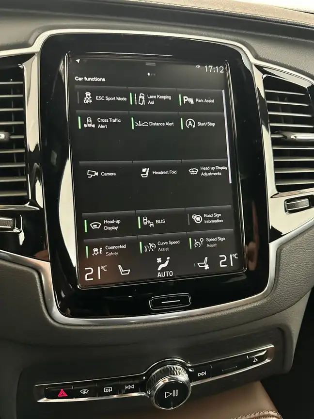 VOLVO XC90