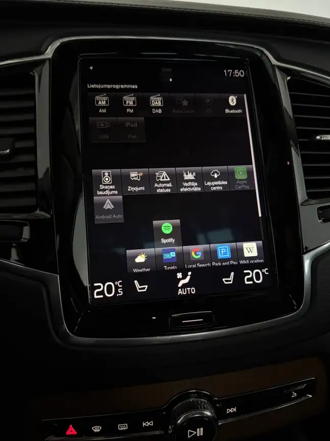 VOLVO XC90