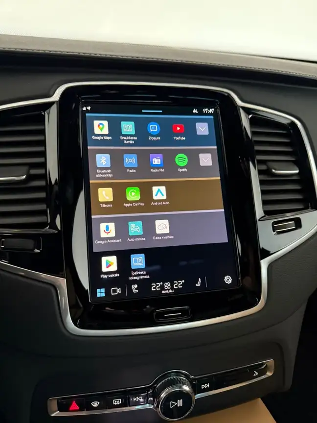 VOLVO XC90