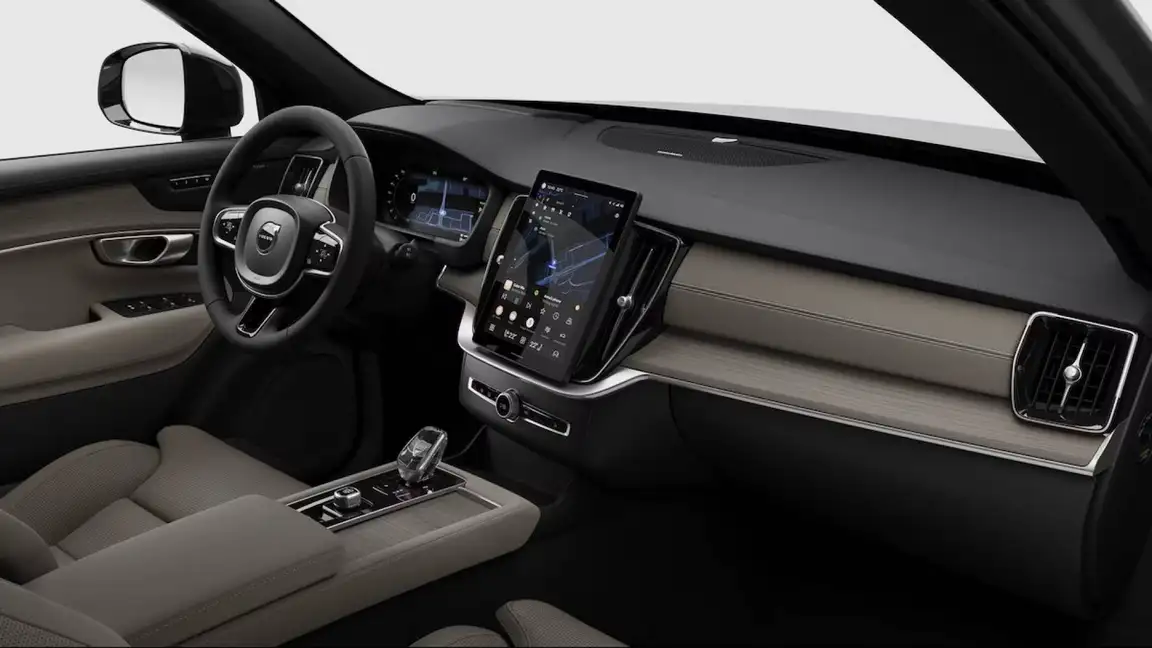 VOLVO XC90