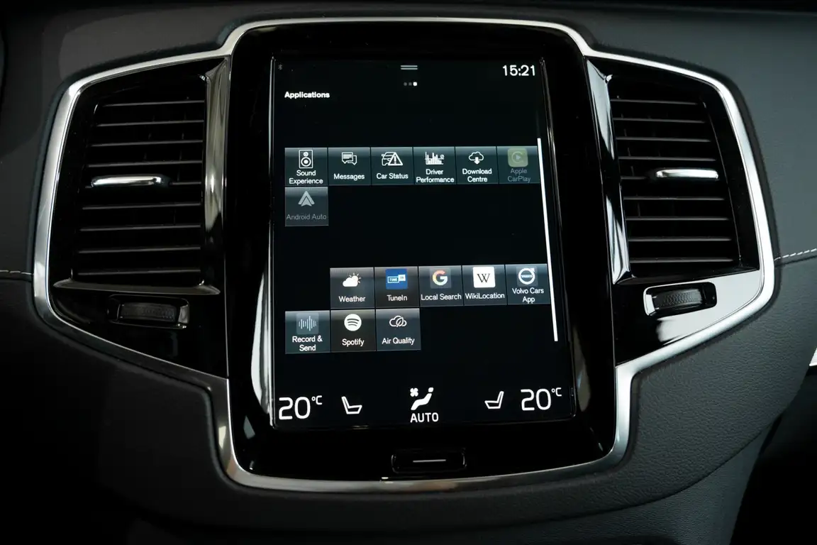 VOLVO XC90