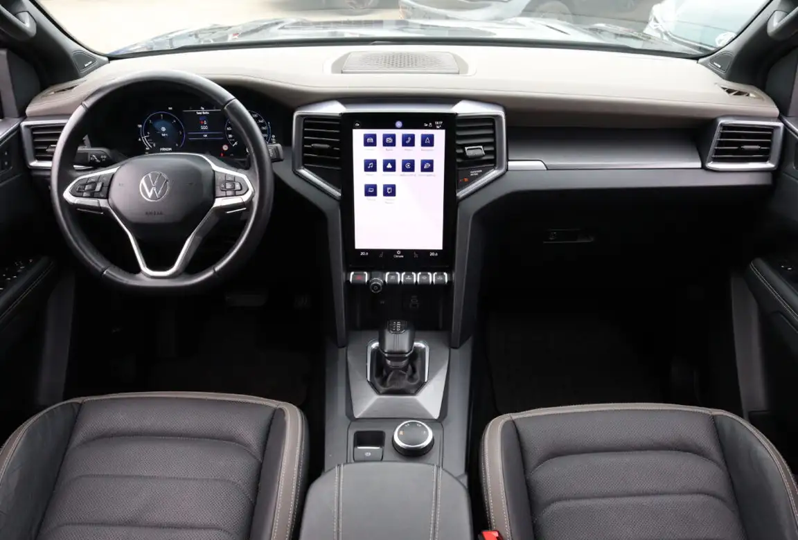 VOLKSWAGEN AMAROK