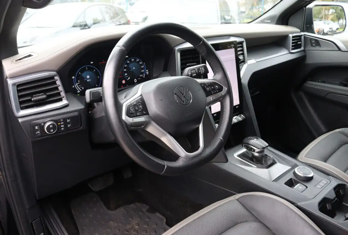 VOLKSWAGEN AMAROK