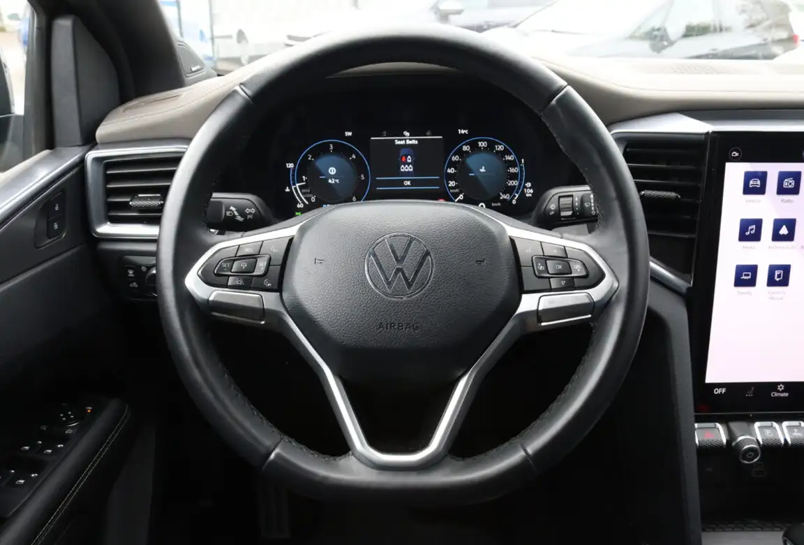 VOLKSWAGEN AMAROK