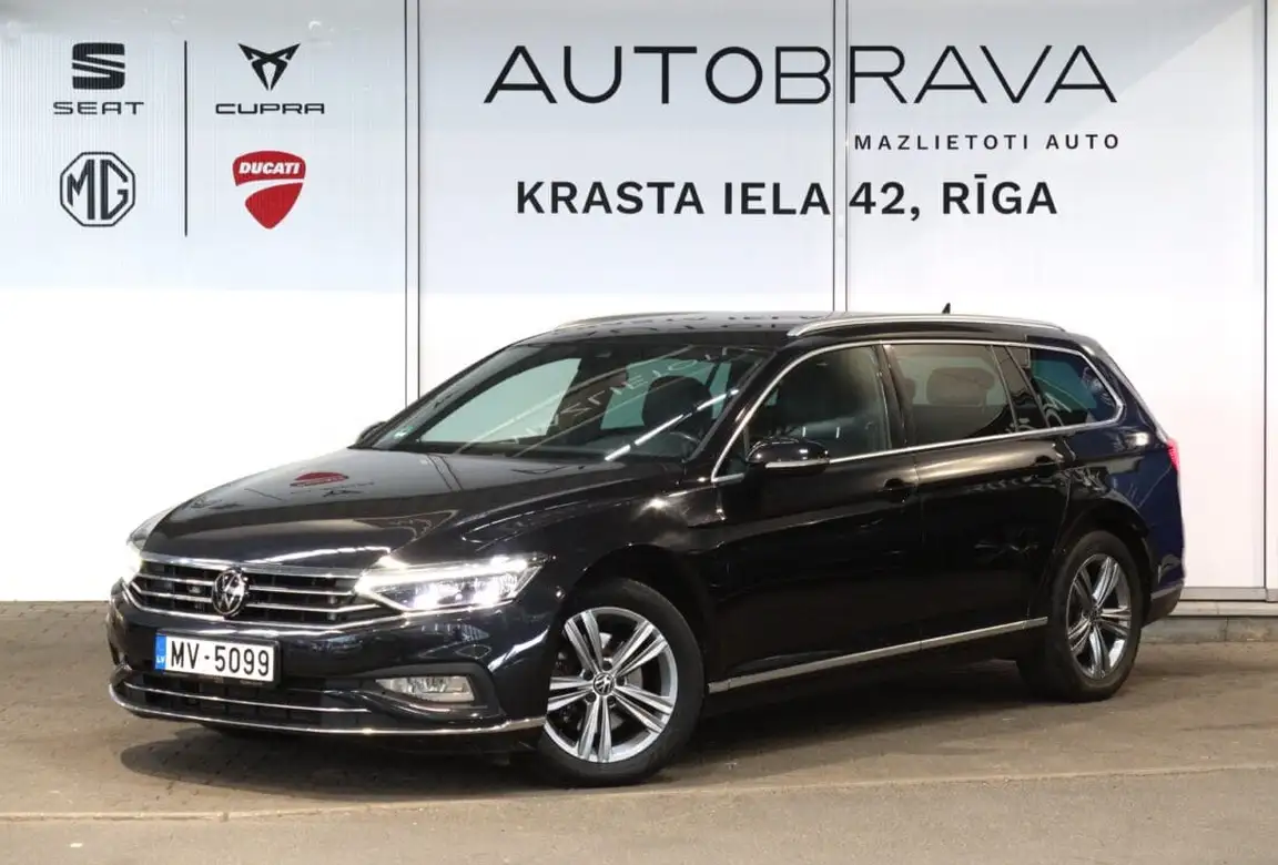 VOLKSWAGEN PASSAT