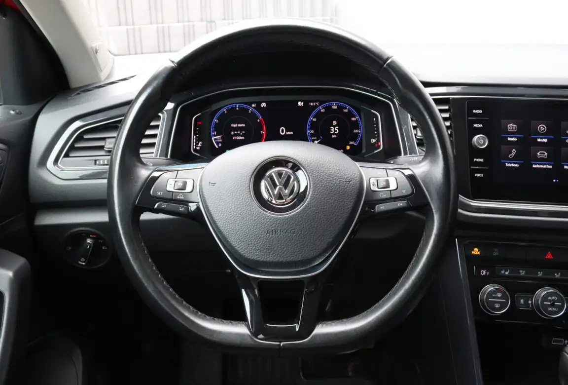 VOLKSWAGEN T-ROC
