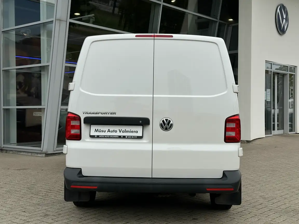 VOLKSWAGEN TRANSPORTER