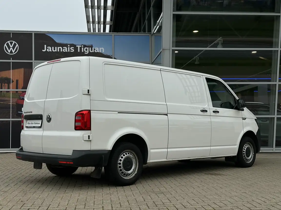 VOLKSWAGEN TRANSPORTER