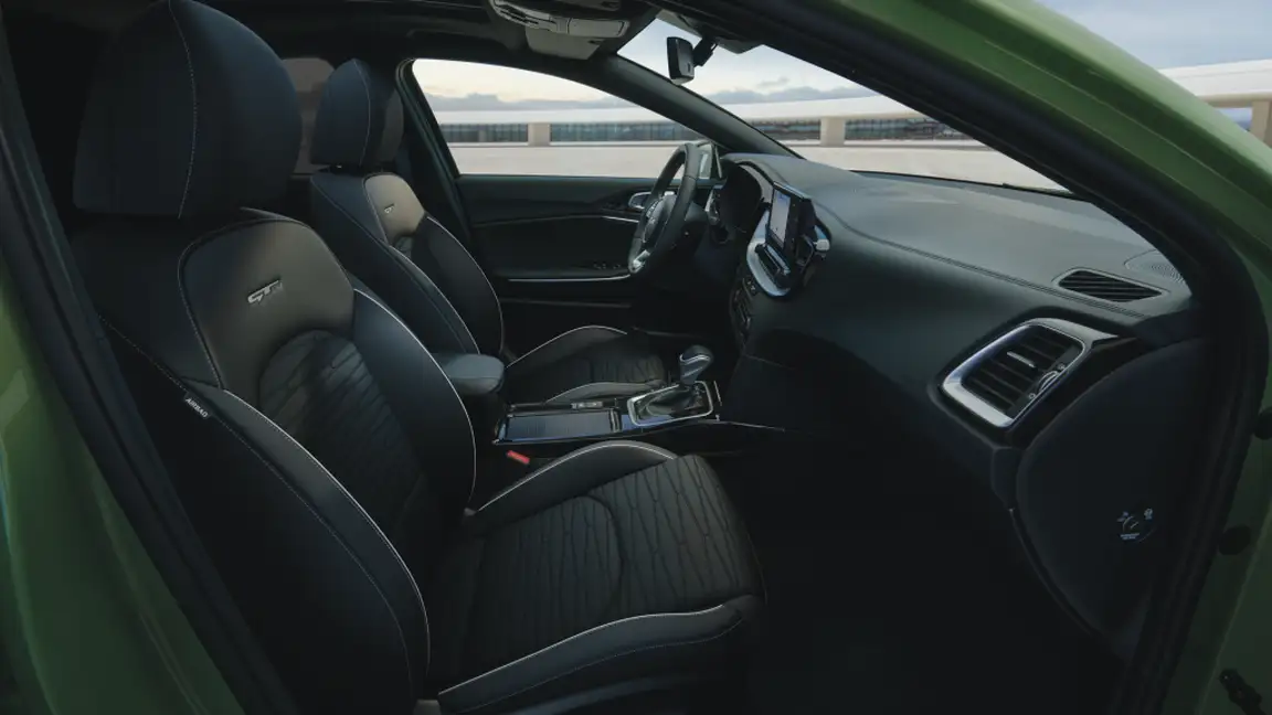 KIA XCEED