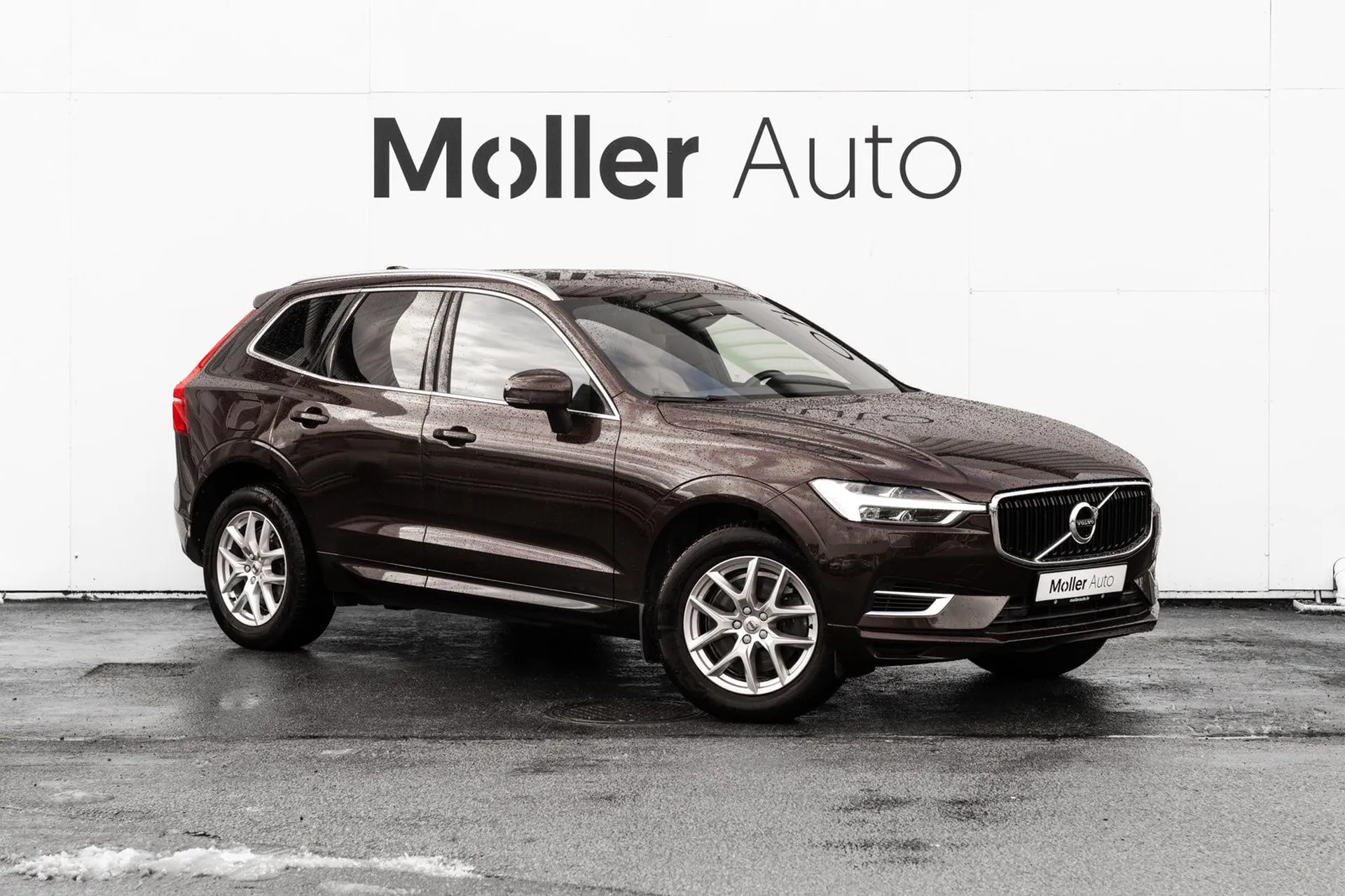 Volvo XC60 T8 Hybrid - Nr.101 2.0 223kW - Джип - 2020 - 76464 км - Гибрид -  2.0 л - Автоматическая - AWD 32.950 €